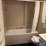 Cozy 1br In Popular Kreis 3 - West 11 Apartman *