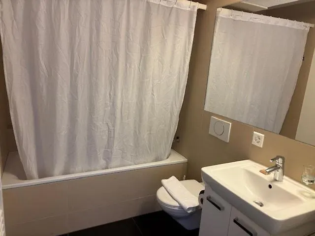 Cozy 1br In Popular Kreis 3 - West 11 Apartmán *