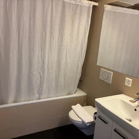 Cozy 1br In Popular Kreis 3 - West 11 Apartment *