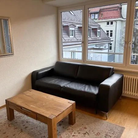 Cozy 1br In Popular Kreis 3 - West 11 *