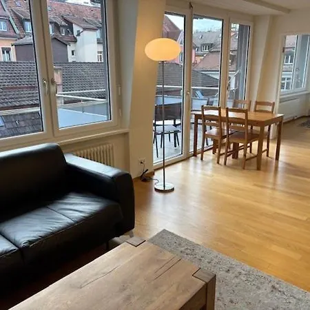 Cozy 1br In Popular Kreis 3 - West 11 * Zurich