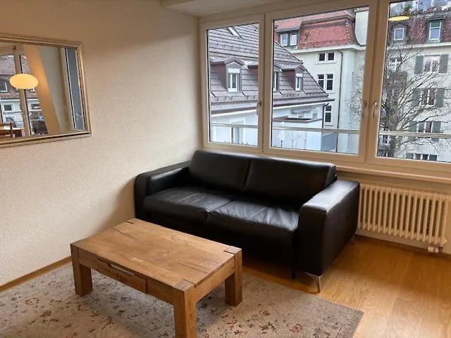 Cozy 1br In Popular Kreis 3 - West 11 *